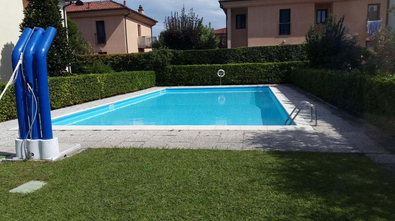 Pangsapuri 50 m² dengan 1 bilik tidur dan 1 bilik mandi peribadi di Santa Maria di Lugana Sirmione Luaran gambar